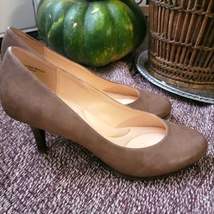 Elegant Brown Women's Heels